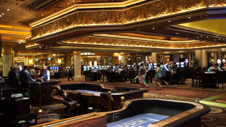 Don Johnson – Kẻ đánh bại các sòng bạc Las Vegas